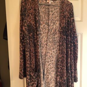 LulaRoe Sarah leopard print
